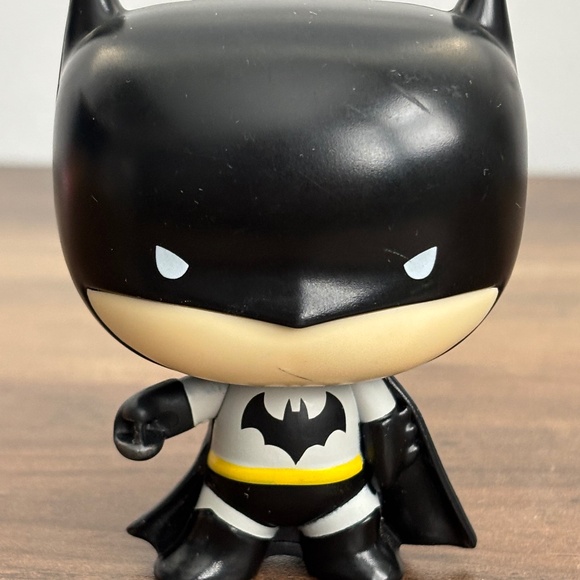 BATMAN Burger King Kids Meal Toy DC Justice League 2020 pop Figure - Picture 1 of 8